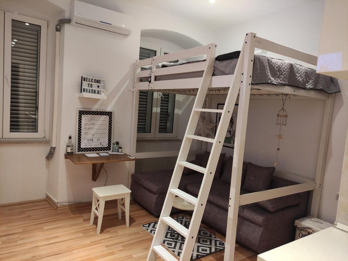 Studio Apartment Kontiki Rijeka Eksteriør billede