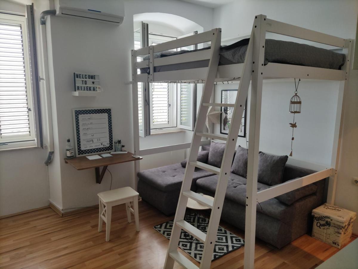 Studio Apartment Kontiki Rijeka Eksteriør billede