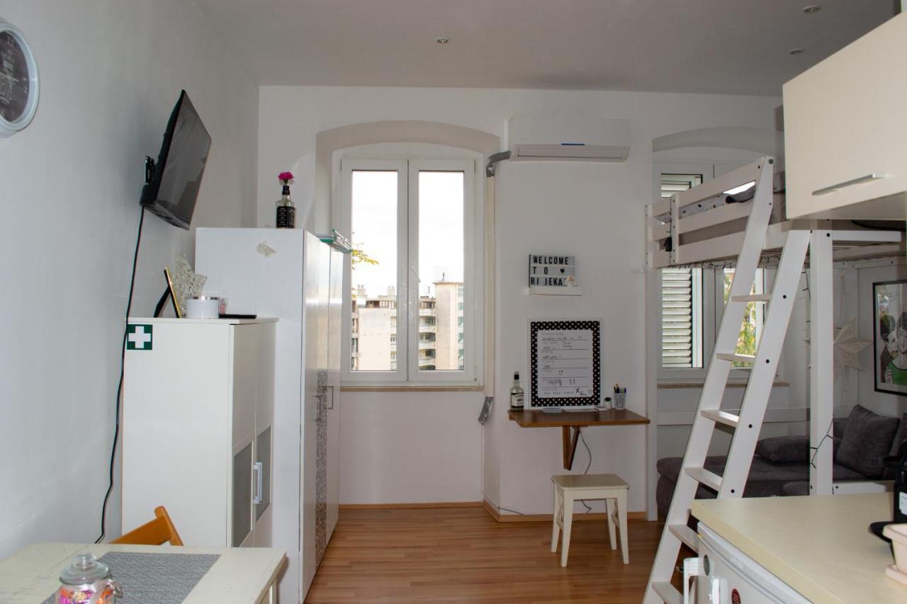 Studio Apartment Kontiki Rijeka Eksteriør billede