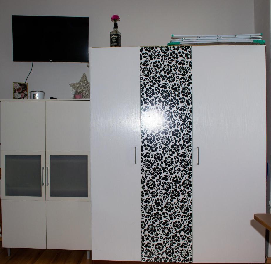 Studio Apartment Kontiki Rijeka Eksteriør billede