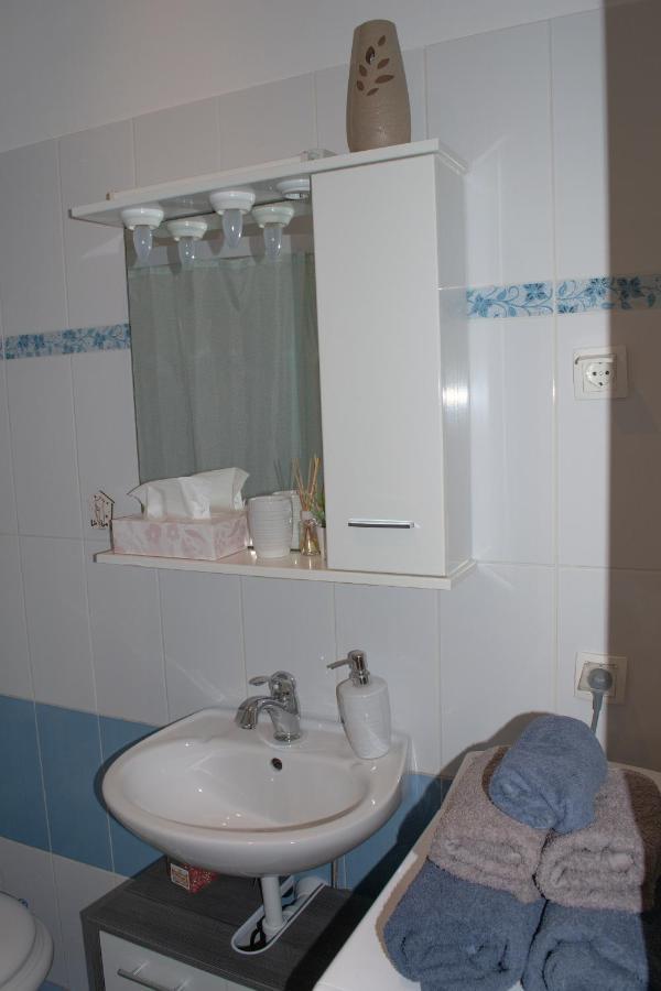Studio Apartment Kontiki Rijeka Eksteriør billede
